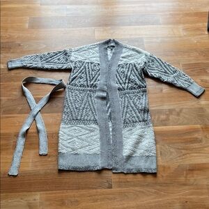 Gray Patterned Women's Cardigan from White House Black Market